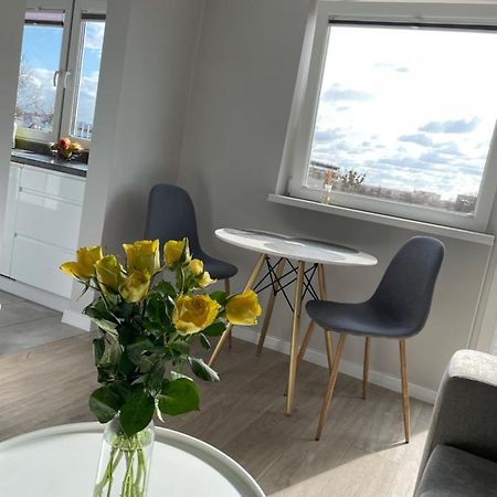 Luxury White Apartment By Marta Radom Exterior photo