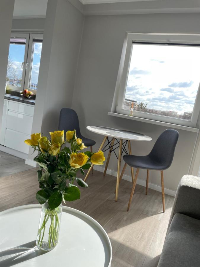 Luxury White Apartment By Marta Radom Exterior photo